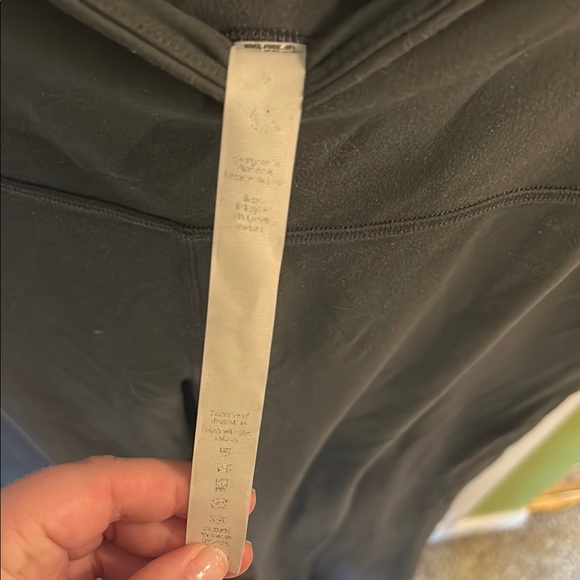 lululemon Align Gray Leggings with Slim Fit and Smooth Stretchy Fabric - Picture 4 of 5